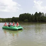 Center Parcs Les Hauts De Bruyeres שמו-סור-תארון