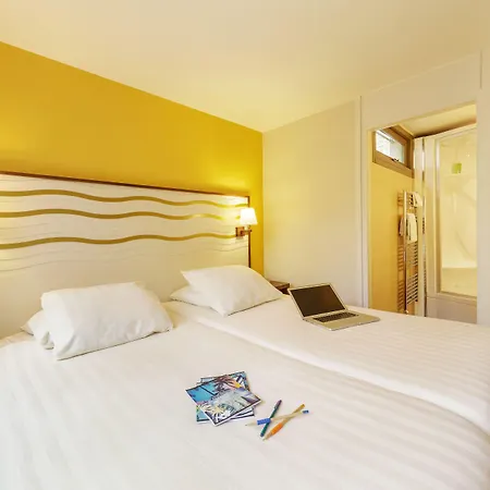 Prázdninový areál Center Parcs Les Hauts De Bruyeres 3*