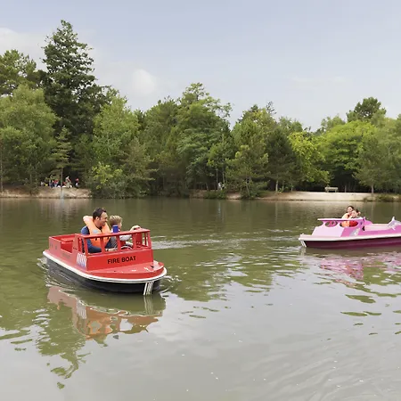 Center Parcs Les Hauts De Bruyeres ホリデーパーク ショーモン・シュル・タロンヌ